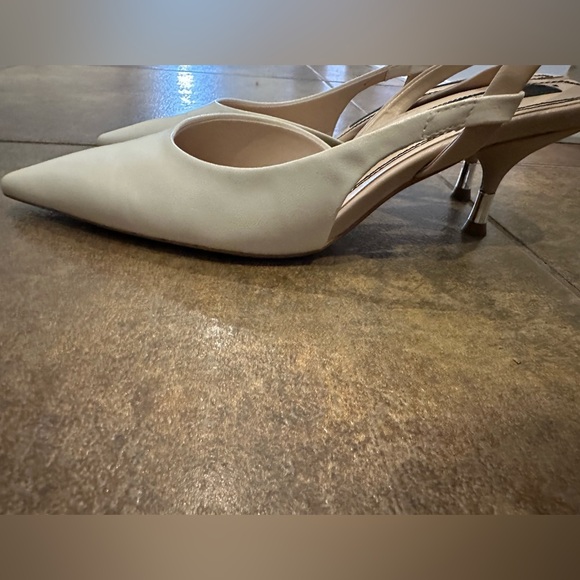 Zara White Slingback Heels - Picture 3 of 3